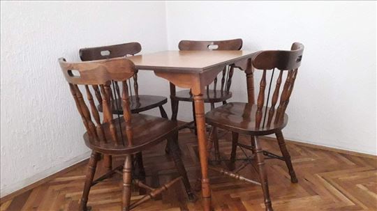 Kafanski stolovi i stolice