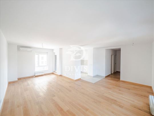 Useljiv stan u novogradnji Airport City  84m2