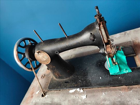 Original Victoria (šivaća) mašina za šivenje