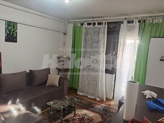 Izdajem 1,5 sobni stan u Petrovaradinu