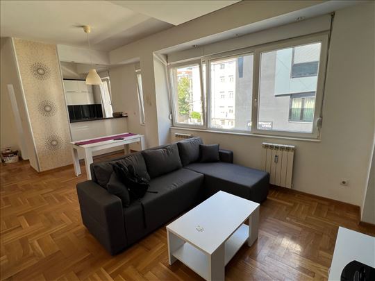 Odličan 2.0 stan na Voždovcu, 50m2 