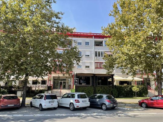 Arena, Španskih boraca izdaje se poslovni prostor