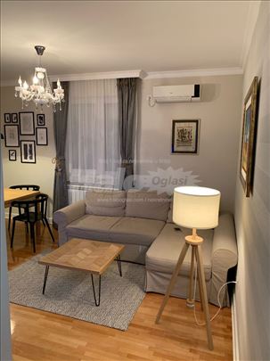 2,5 stan na Miljakovcu, useljiv od 1. oktobra