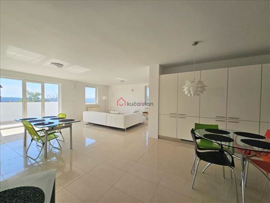 New, Modern and Sunny. 2 Terraces. Amazing View