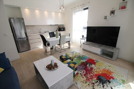 Moderan, nov stan, garaža, BW, ID 5825