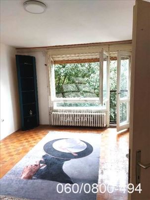 1.0 stan u Zemunu, Lazara Savatića ID#2248