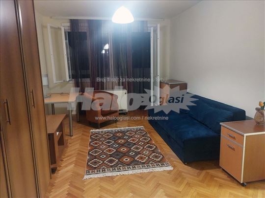 Izdavanje stana Karaburma