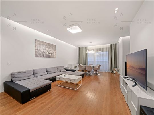 Luksuzan stan na Dedinju / 5.0 / garaza