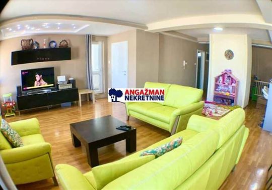 Lux - Đevđelijska 157kvm sa 3 garažna mesta