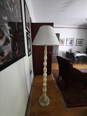 Unikatna podna lampa sa postoljem od mermera
