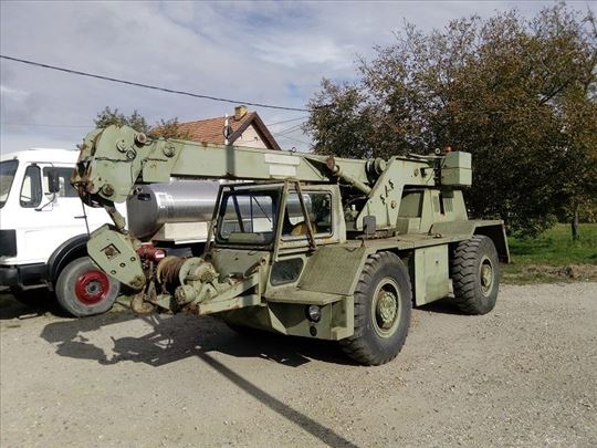 Autodizalica Coles 6/8 T