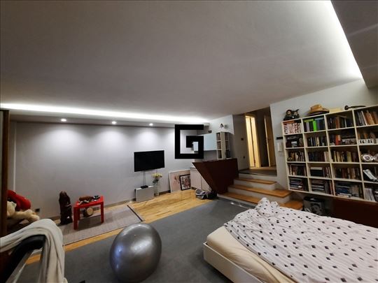 Porodična kuća luksuzne gradnje, 350m2, 4 etaže