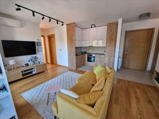 Ultra lux nameštena novogradnja