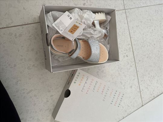 Nove Geox sandale u kutiji