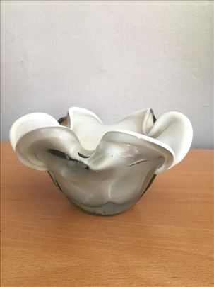 Porcelaska pepeljara