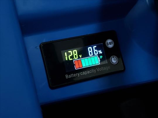 Indikator kapaciteta LCD Voltmetar 8 - 100 V