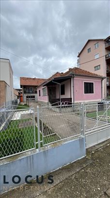 Prodaje se kuća u Čačku, u ulici Bobe Miletića