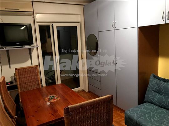 Garsonjera kod Vera, Vojvode Stepe