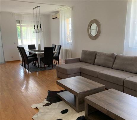 Luksuzan, prostran stan, Senjak, ID 5444