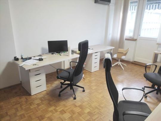 Novi Beograd, TC Ušće, 80 m2, 3 kancelarije