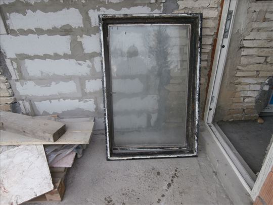 Metalni(bravarija) jednokrilni prozor