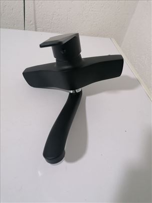 Slavina za lavabo jednoručna Crna Model 5 Novo