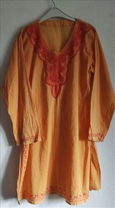 U etno stilu vezena indijska pamucna haljina-tunik