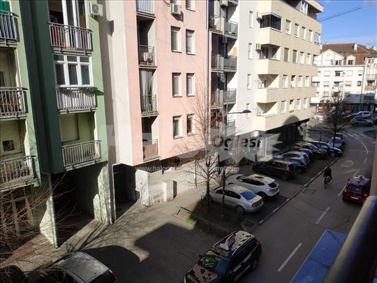 Izdajem stan 28m2 namesten centar