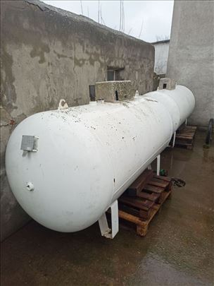 Na prodaju gasne cisterne zapremine 1750 litara