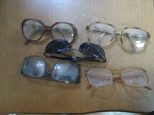4 para polovnih naočara sa dioptrijom