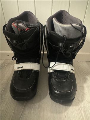 Cipele za snowboard Nitro vel. EU 44, uvoz Svajcar