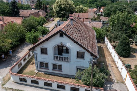 2-etažna kuća na prodaju 319m2, Subotica