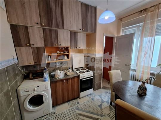 Terazije ekstra zona vlasnik izdaje 2soban stan