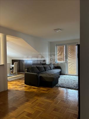 Stan na samom pocetku Altine sa velikom terasom