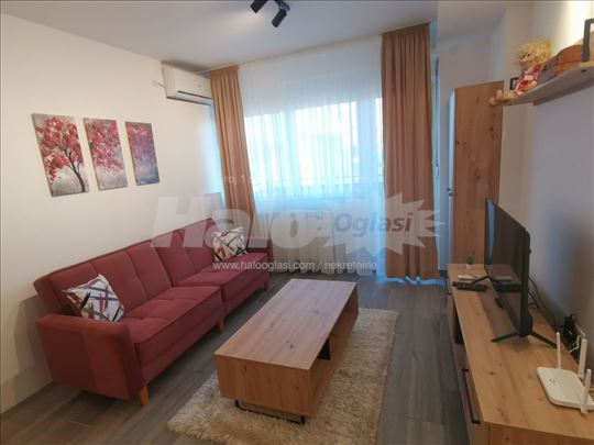 Nova garsonjera 33m2 Ul. Vojvode Putnika 33