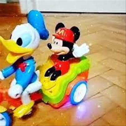 Miki Maus i Paja Patak tricikl sa svetlom i zvukom