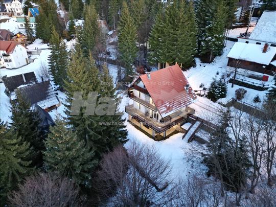 Kopaonik Treska kuca sa tri apartmana