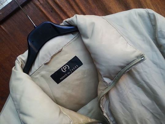 Private by Jones jakna skoro nova vel. M/L širina 
