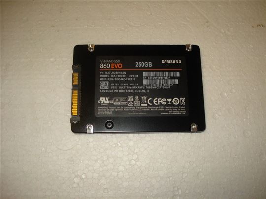 Samsung V-NAND SSD 860 EVO 250GB 131 Dan