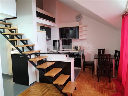 Stan sa galerijom LUX