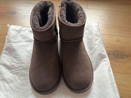 Potpuno nove muške čizme za sneg iz Australije
