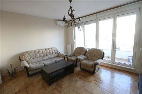 Lep stan, novija zgrada, Voždovac, ID 5458