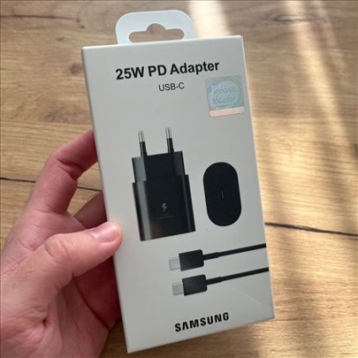 Samsung Punjac USB-C 25W komplet