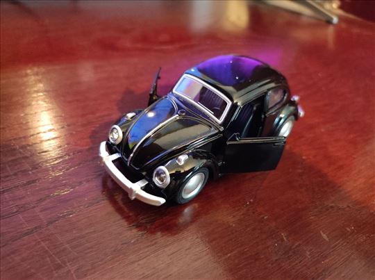 Volkswagen Buba 4x12 cm crna