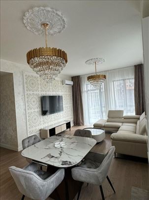 Lux stan Sole sa garaznim mestom 