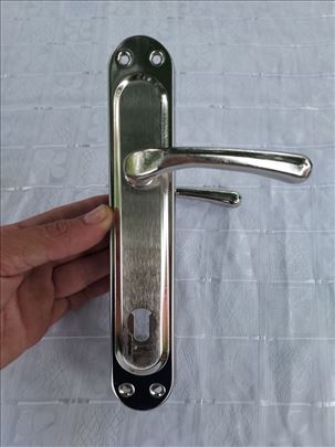 Kvake za drvena vrata sa oprugom Hrom 2 Elzet novo