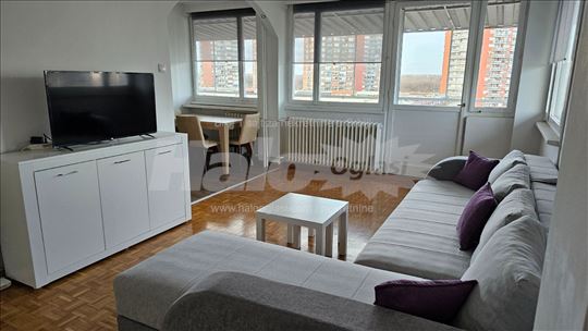 Stan sa pogledom na Ušće - 21. Blok, 62m2