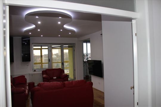 Bulevar, 101 m2, Trosoban, Namešten,FUTOŠKA Pijaca