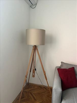 Podna lampa