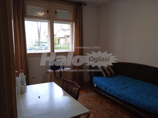 Izdajem name[tenu garsonjeru na Karaburmi